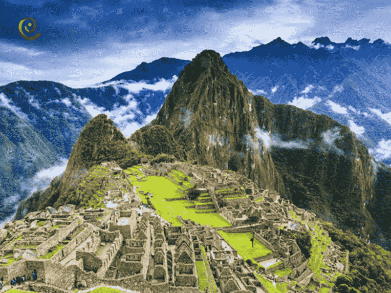 درباره قله هیوانا پیچو واقع در رشته کوه آند در پرو که یکی از قلل زیبای جهان است در دکوول مطالعه نمایید.